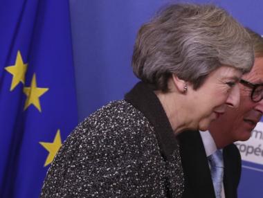 Британският парламент ще гласува вот на недоверие срещу Тереза Мей