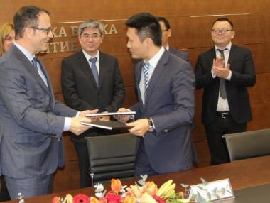 Българската и Китайската банки за развитие подписаха споразумение за 300 млн. евро