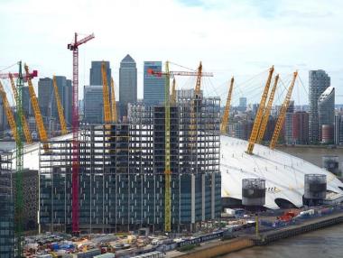 PwC: Британската икономика ще се срине от №5 до №7 в света през 2019 г.