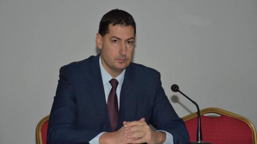 Тотев: Няма да колим прасета на площада, беше провокация