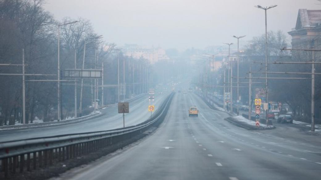Буферните паркинги в София са безплатни заради мръсния въздух