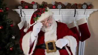 Защо червеното и зеленото са цветовете на Коледа