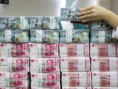 Опасното пристрастяване на Китай към доларовия дълг