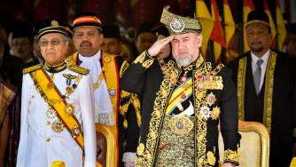 Кралят на Малайзия абдикира