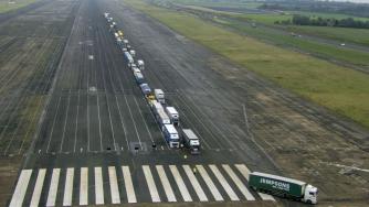 Лондон започна репетиции за твърдия Brexit