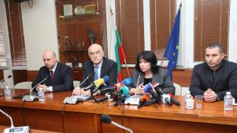 Държавата обеща да увеличи количеството ток на борсата