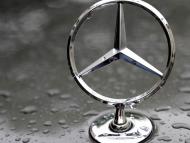 Mercedes продължава да доминира на пазара на луксозни автомобили