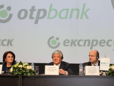 ДСК и Експресбанк остават две отделни банки поне до 2020 г.