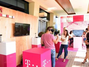 Спас Русев и Елвин Гури купиха Telekom Albania