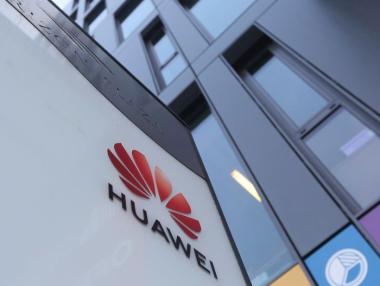 Прокурори в САЩ разследват Huawei за кражба на търговски тайни