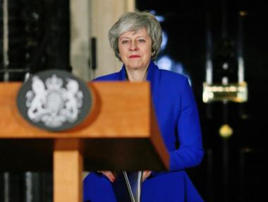 Рекорден брой британци искат оставане в ЕС, Мей пише ново споразумение