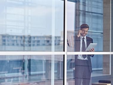 Какви бонуси взимат служителите на различните позиции