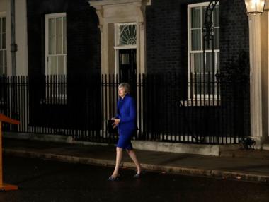 И Тереза Мей пропуска Давос, естествено, заради Brexit