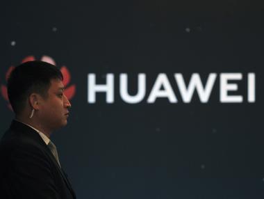Какво се случва с Huawei?