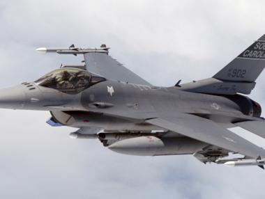 Изтребителите F-16 за България вероятно ще са от Индия