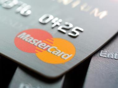 ЕК глоби MasterCard с 571 млн. евро