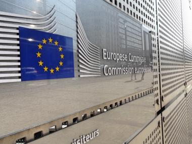 Увеличението с 8% на европарите за България мина на комисия