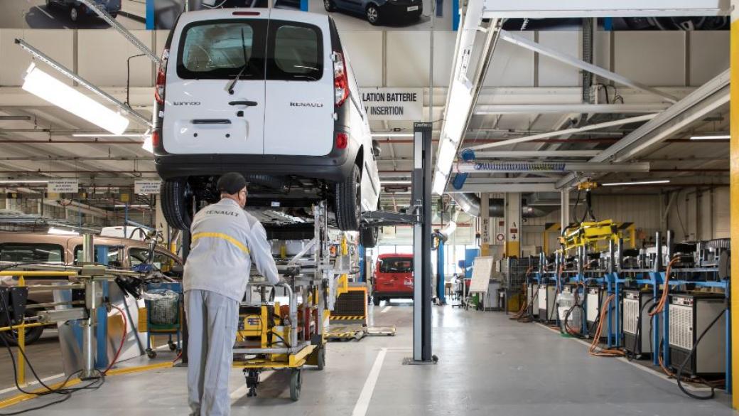 Renault с ново ръководство, Гон се оттегли