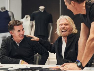 Under Armour ще прави „космическа екипировка“ за астронавтите на Virgin Galactic