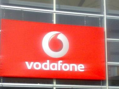 Vodafone спира да ползва оборудване на Huawei за мрежите си