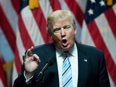 Тръмп се предаде и правителството отново работи