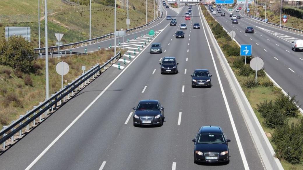 Испания намалява от днес максималната скорост по пътищата