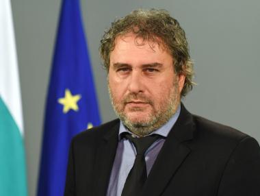 Прокуратурата разследва министъра на културата заради корупция