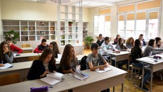 Кабинетът одобри две нови стипендии след завършено основно образование