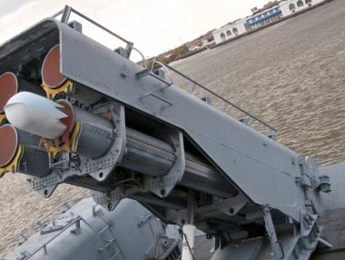 САЩ утре спира да спазва ядреното споразумение с Русия