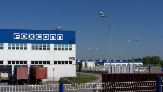 Foxconn все пак ще построи завод в САЩ