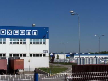 Foxconn все пак ще построи завод в САЩ