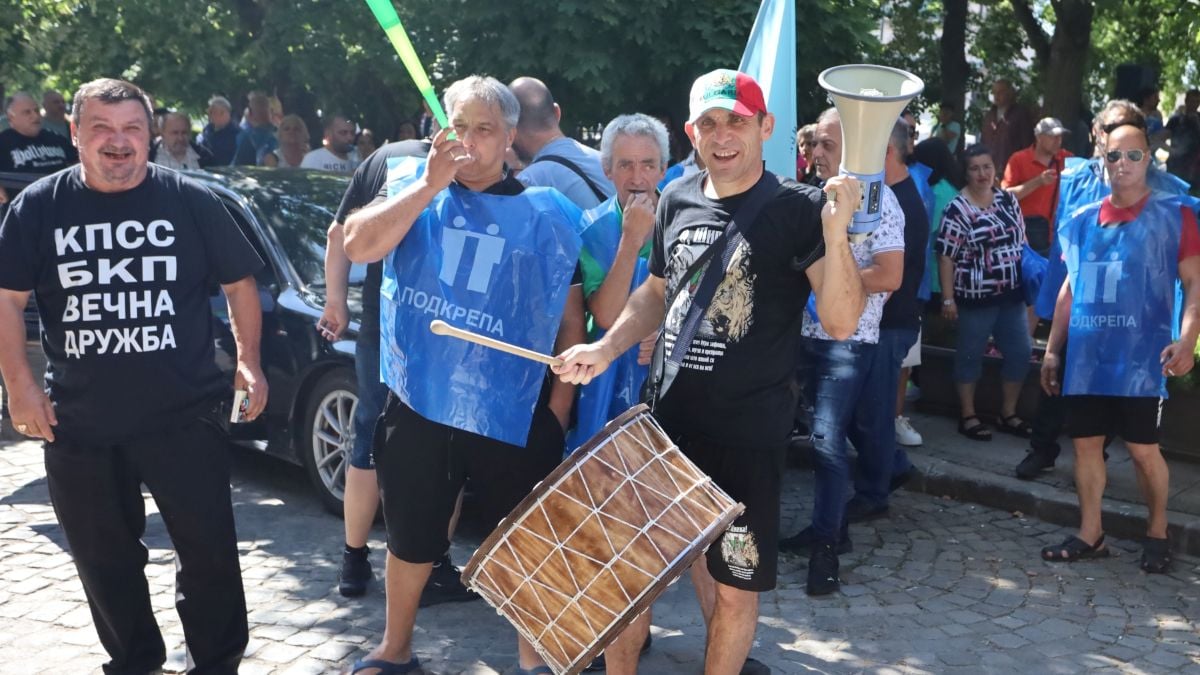 протест на служители на столичния градски транспорт