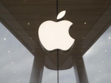 Apple си върна световната корона