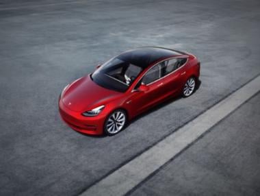 Model 3 стана най-продаваната луксозна кола в САЩ