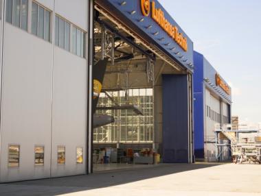 Оборотът във въздушния транспорт расте все повече