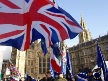 ЕС ще взима от Лондон 1 млрд. паунда за всеки месец отлагане на Brexit