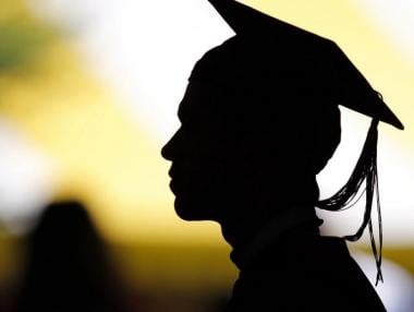 Приемът в университетите ще бъде намален с 2700 места