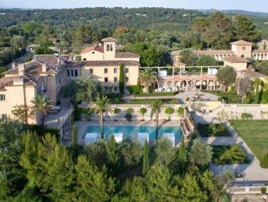 Френско шато за $64 млн. ще бъде съборено, няма разрешително за строежа