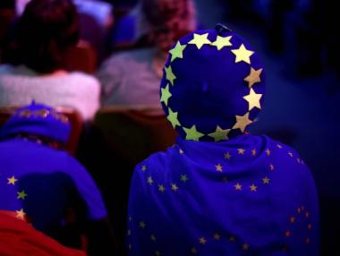 Британските депутати бавно вървят към спиране на Brexit