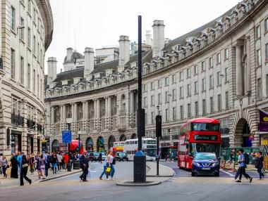 Британските заплати с най-голям ръст от десетилетие