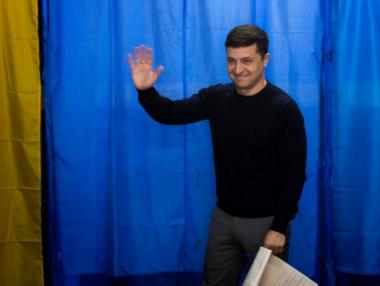 Комикът Зеленски спечели президентските избори в Украйна