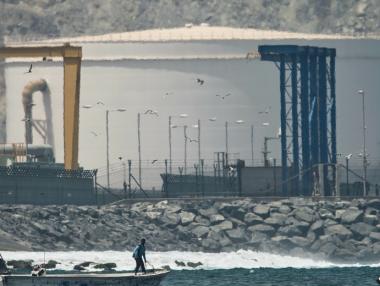 САЩ компенсират спада в петролния добив на Иран и Венецуела