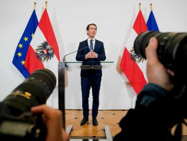 Правителството в Австрия падна заради „руските видеозаписи“