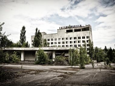 Украинският президент превърна Чернобил в открита зона