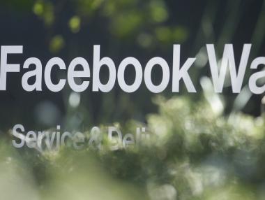 Facebook ще преименува Instagram и WhatsApp