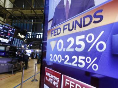 Засилващото се търговско напрежение удари пазарите в САЩ и Европа