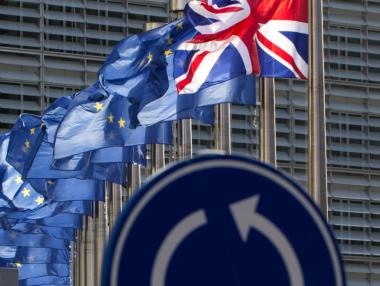 Хамънд: Имаме достатъчно депутати, за да победим Джонсън за Brexit