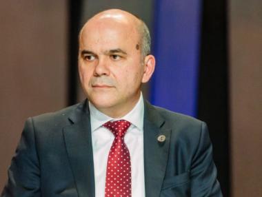 Бисер Петков обеща най-малко 6% увеличение на пенсиите догодина