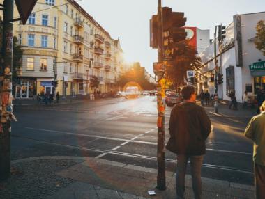 Спад на безработицата в Германия въпреки страховете от рецесия