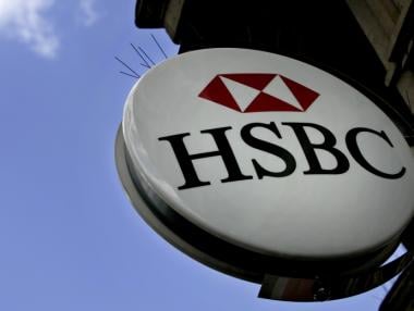HCBS спира търговията с акции в някои страни
